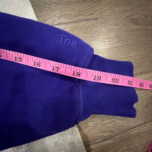 [M]TNA Purple Crew N LS Fleece Boyfriend Cropped Sweatshirt Relaxed rolled hem - Picture 9 of 9